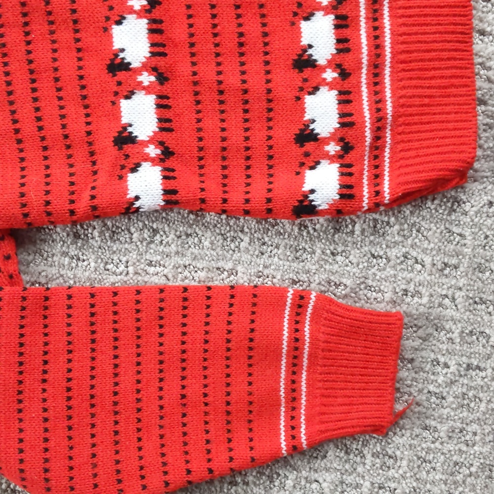 ADORABLE Vintage Kids Red/White Sheep Knit Sweater, Size 5-7 🐑♥️ - Picture 6 of 9